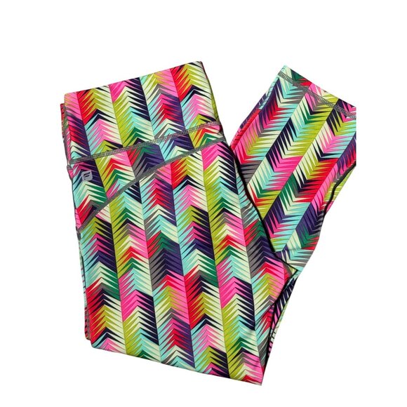 Fabletics Lima Capri Legging Womens Medium Multicolor Rainbow Chevron Print - Picture 4 of 10
